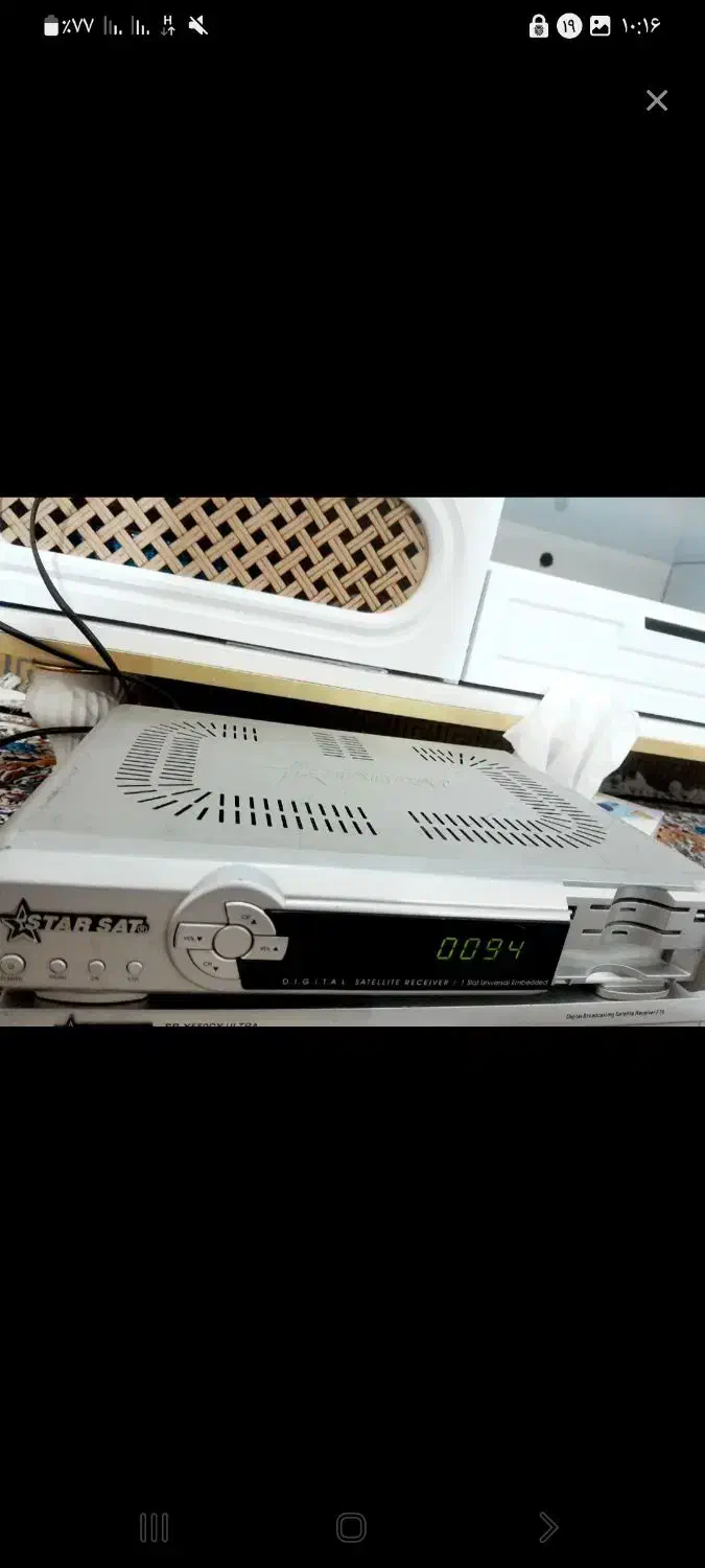 گیرندهای قدیمی وبدون استفاده خراب|صوتی و تصویری|دزفول, |دیوار