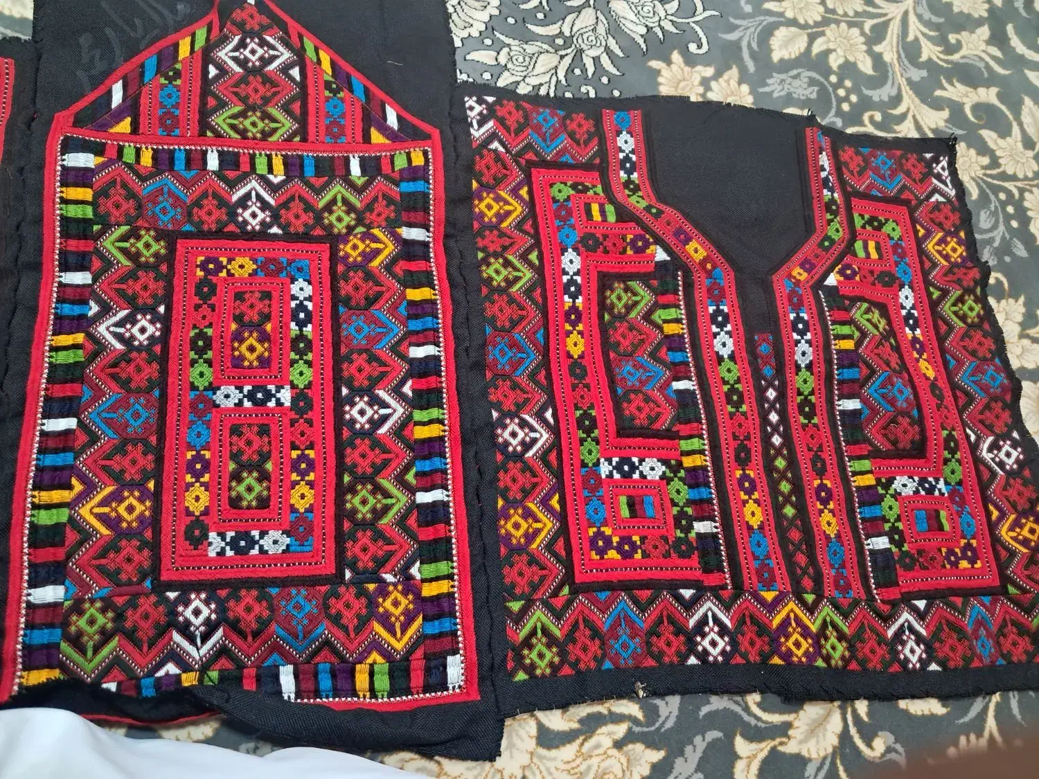 زی آستین|لباس|هامون, |دیوار