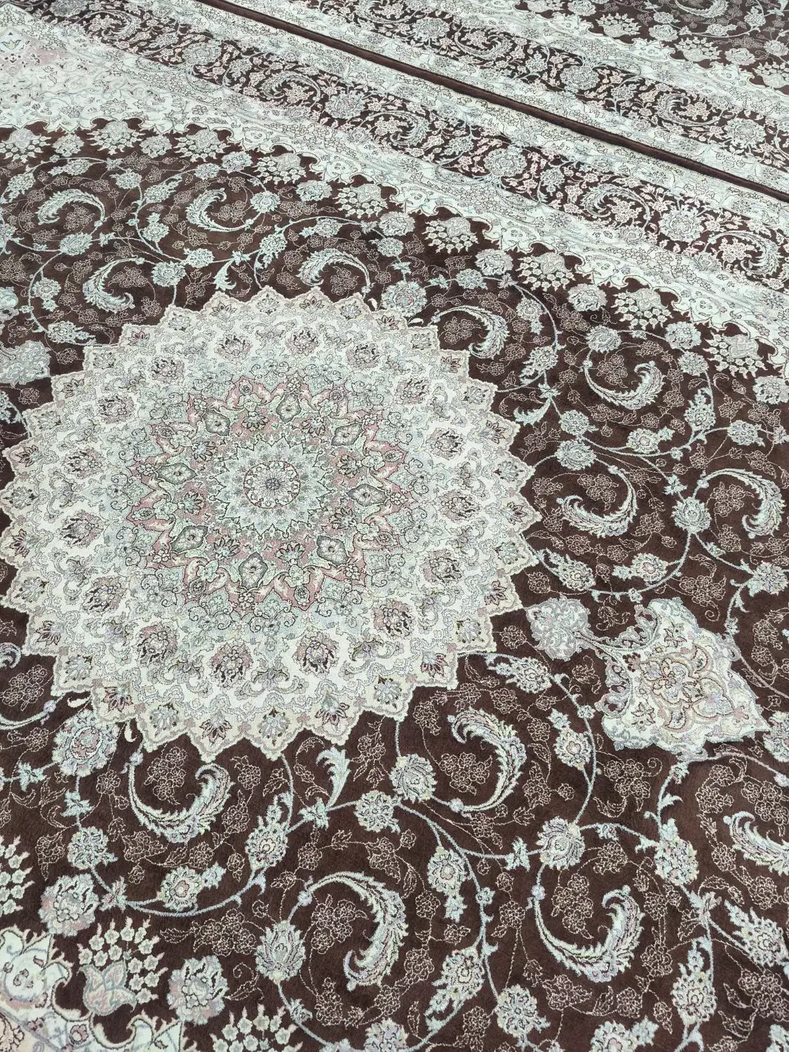 دو تا فرش ۹متری|فرش|خرم‌آباد, |دیوار