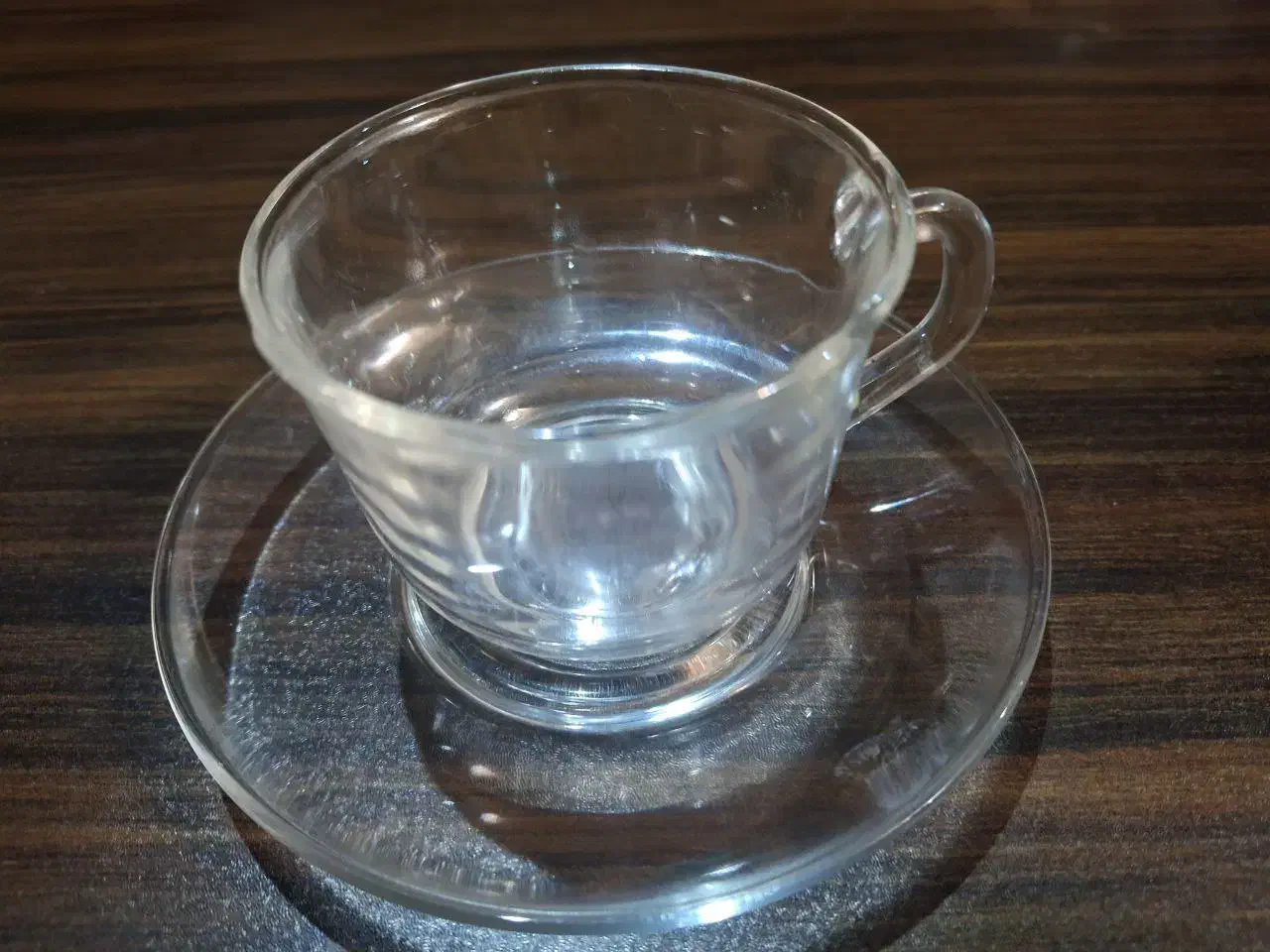 فنجان   فرانسوی همراه با نعلبکی|ظروف سرو و پذیرایی|تهران, منیریه|دیوار