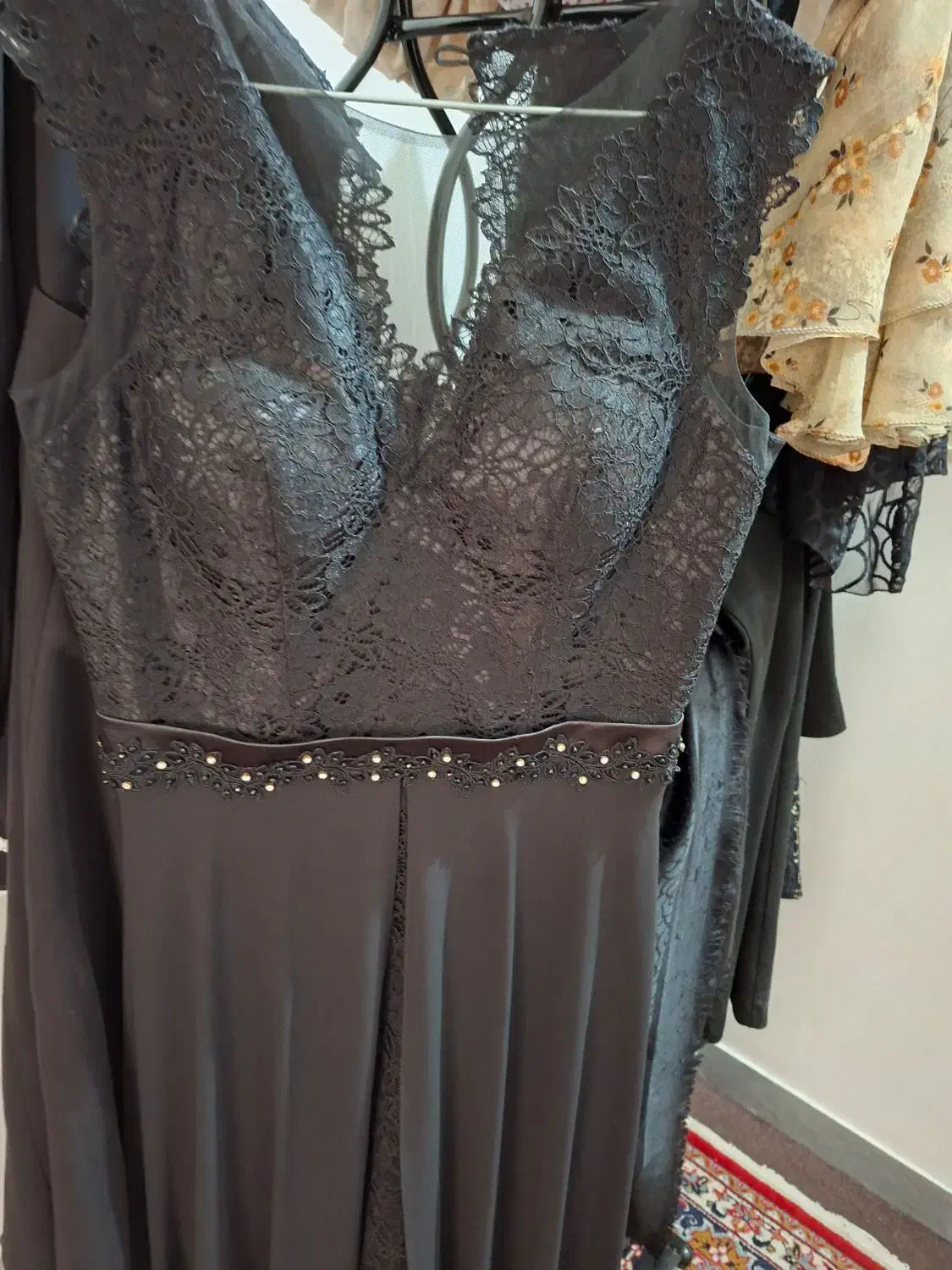 لباس مجلسی|لباس|جیرفت, |دیوار