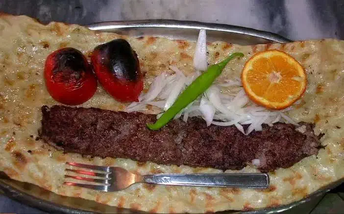 پارکبان و پیک و سالن کار و شاطر سنگک در جاده ساوه|استخدام خدمات فروشگاه و رستوران|بهارستان, |دیوار