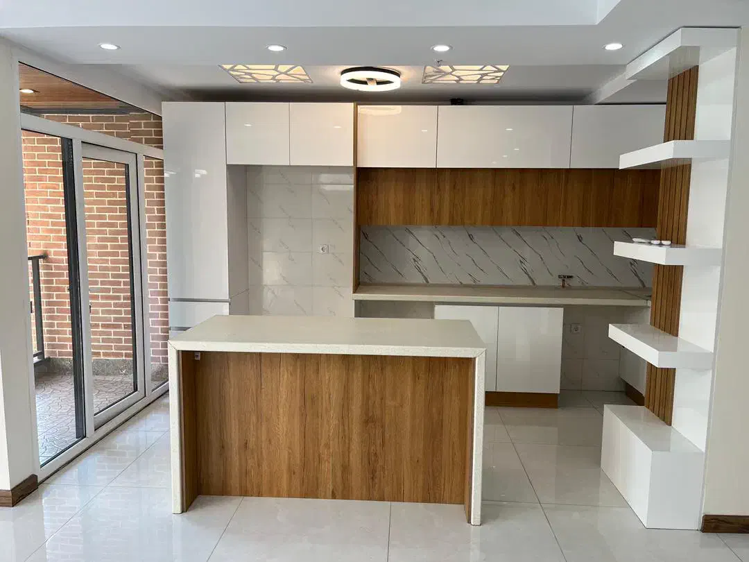 ۹۵ متر/کلید نخورده/لوکس/فردوس غرب