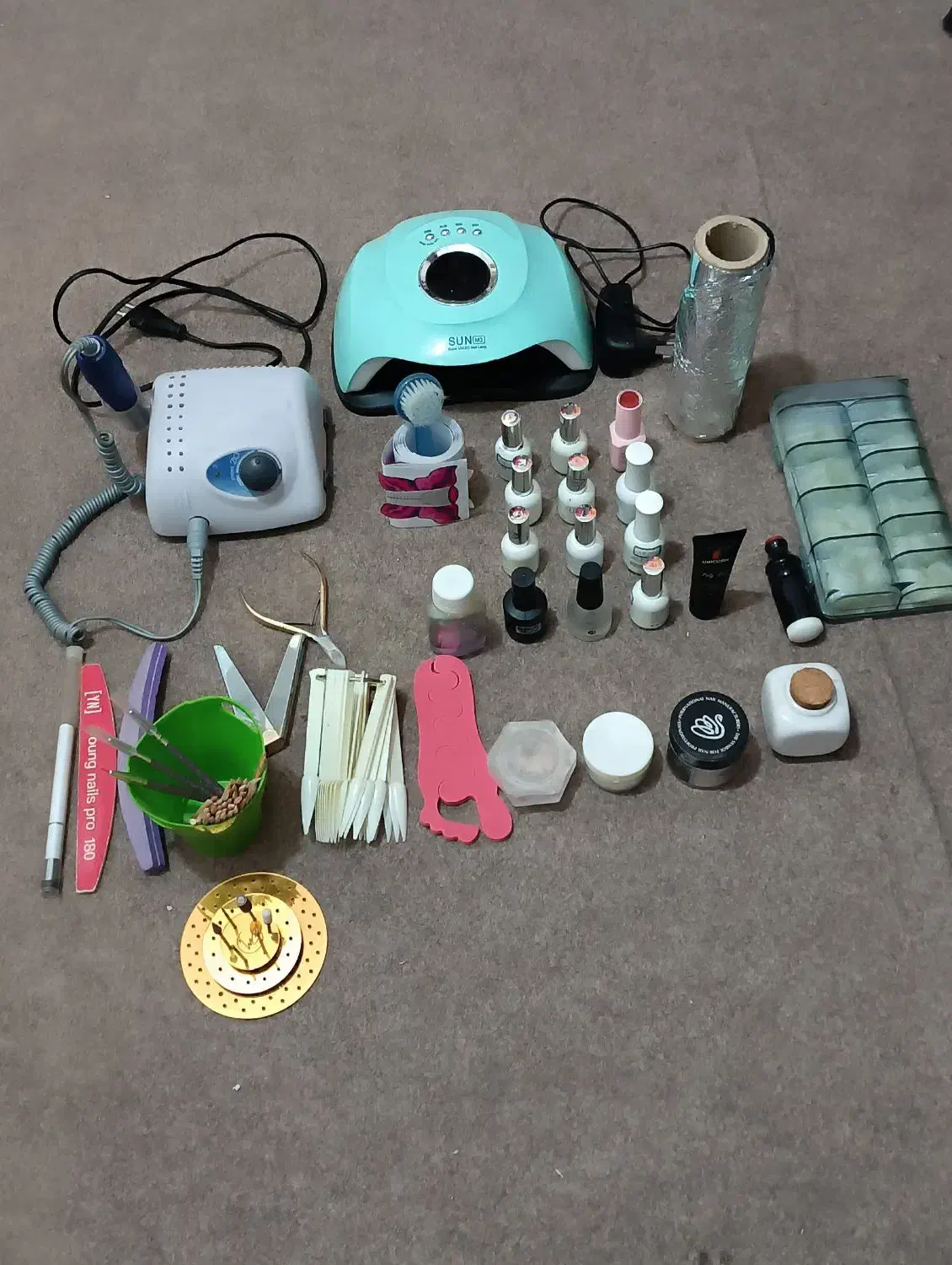 وسایل کاشت ناخن و ناخن کاری|آرایشی، بهداشتی، درمانی|فیروزآباد (فارس), |دیوار