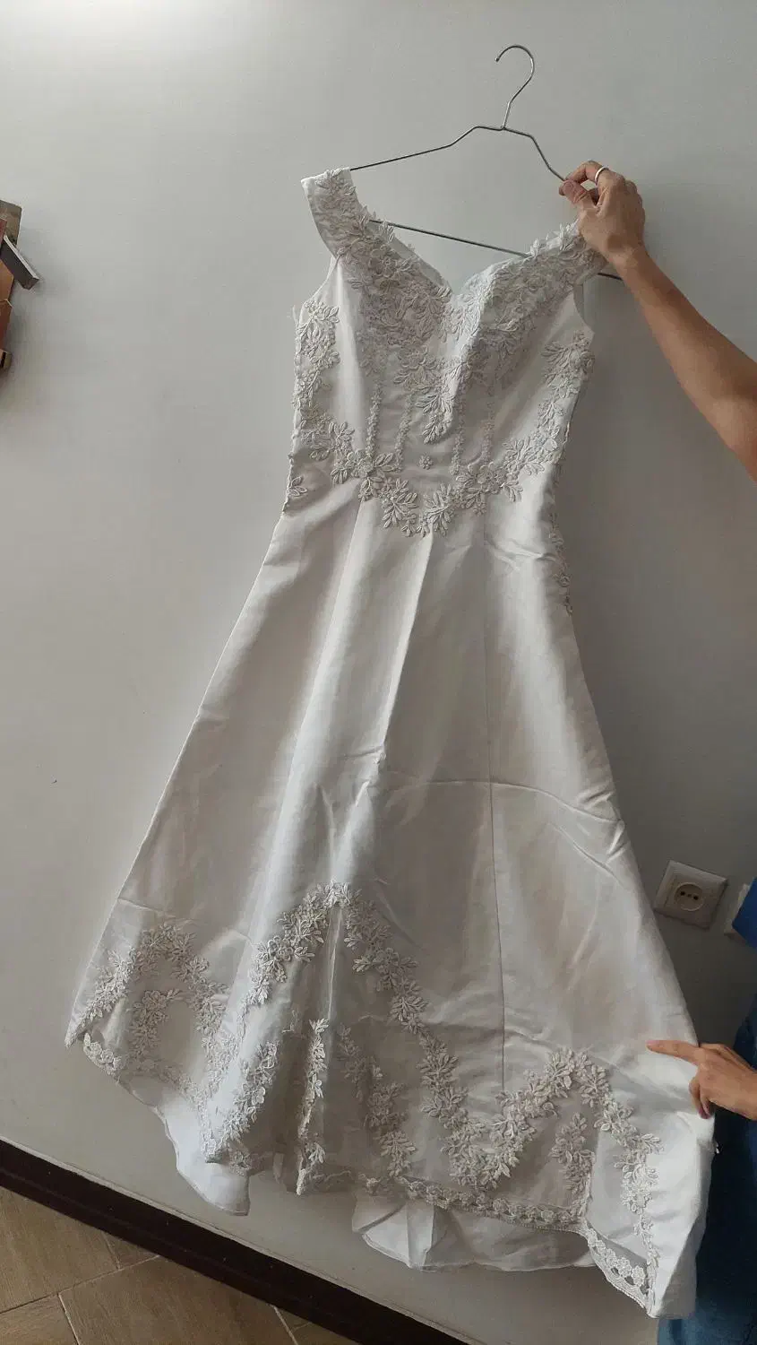 لباس عروس / لباس نامزدی|لباس|شاهینشهر, عطار|دیوار