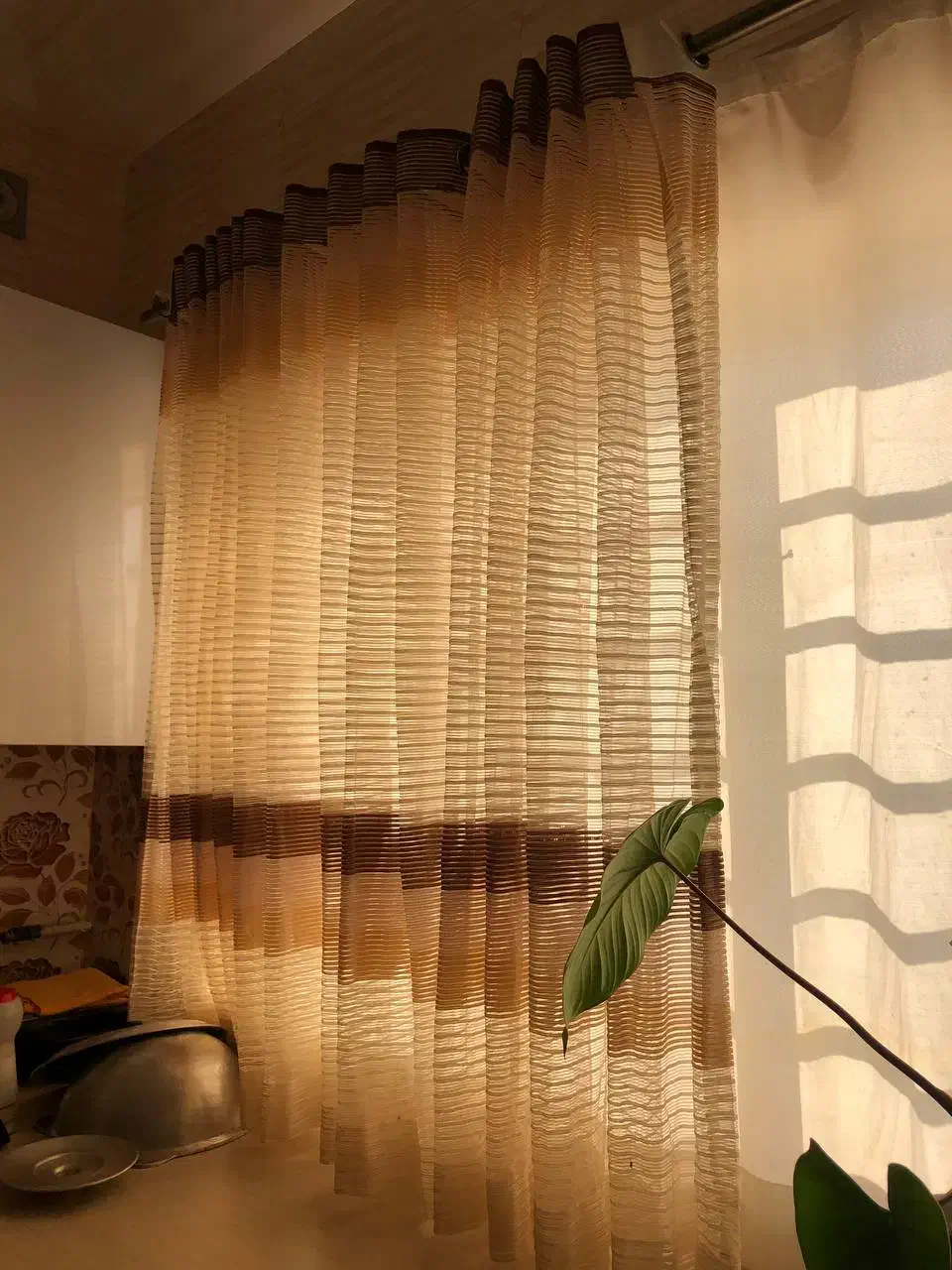 یک جفت پرده توری و یک عدد پرده آشپزخانه|پرده، رانر، رومیزی|کلاله, |دیوار