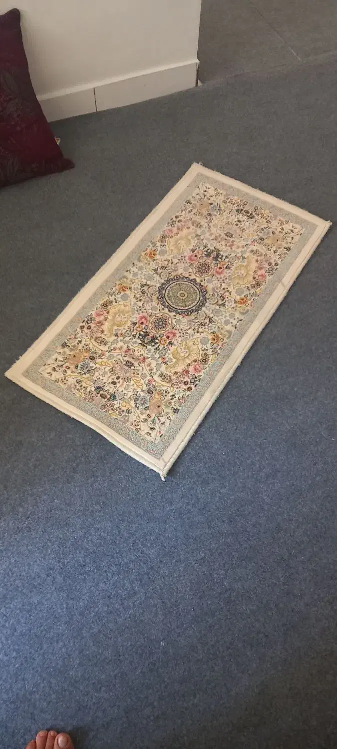 پادری درحدنو|پادری|قدس, شهر‌قدس|دیوار