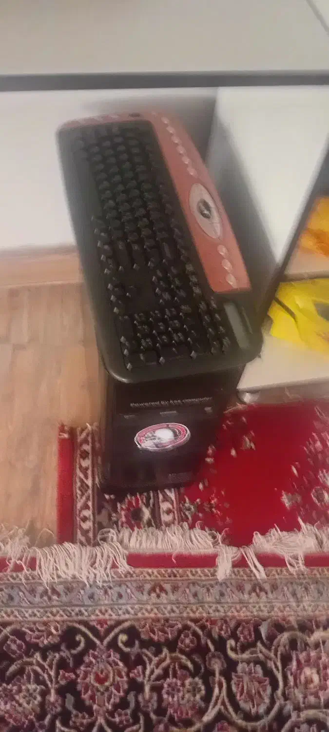 تلویزیون ۲۹ اینچ|تلویزیون و پروژکتور|تاکستان, |دیوار