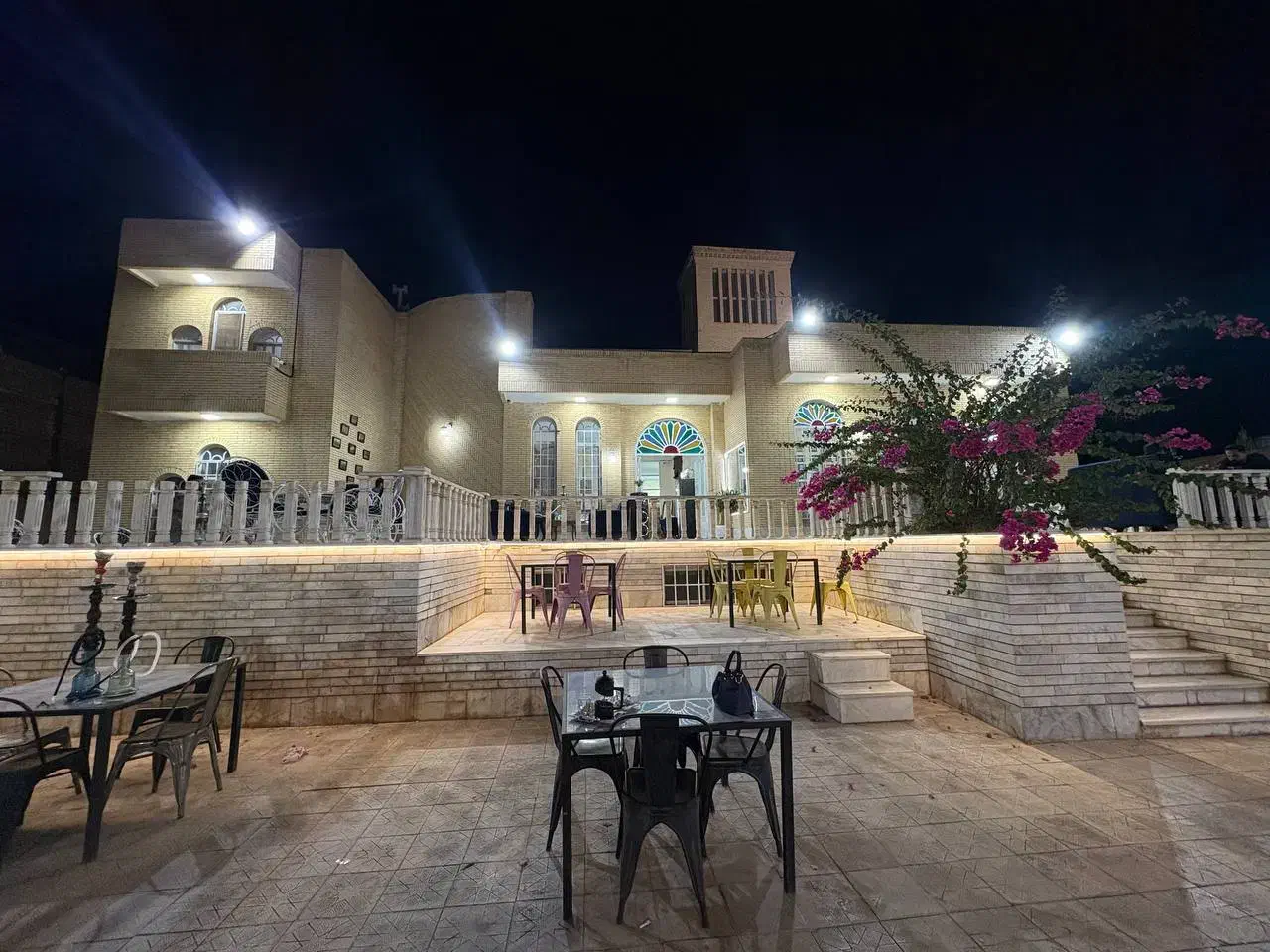 خانه مسکونی مناسب برای مدرسه رستوران ادارات و...|اجارهٔ خانه و ویلا|رفسنجان, |دیوار