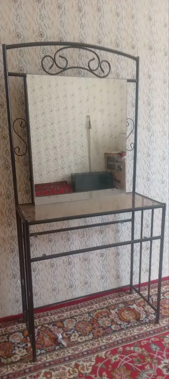 آیینه فرفروژه|آینه|کرمانشاه, |دیوار