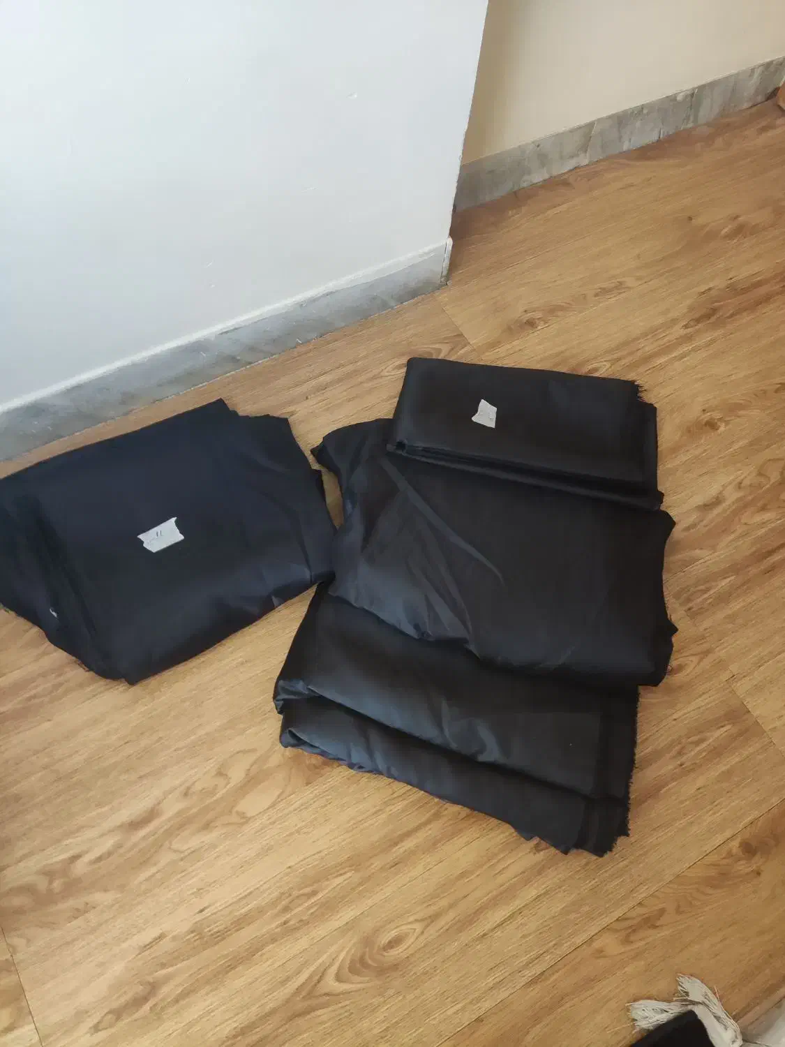 وسایل خیاطی زیپ قیچی آستری جادکمه ای قیچی برقیو|لوازم خیاطی و بافتنی|اصفهان, باتون|دیوار