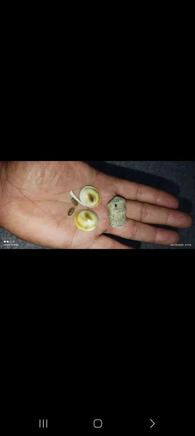 مهره قدیمی|جواهرات|کیار, |دیوار