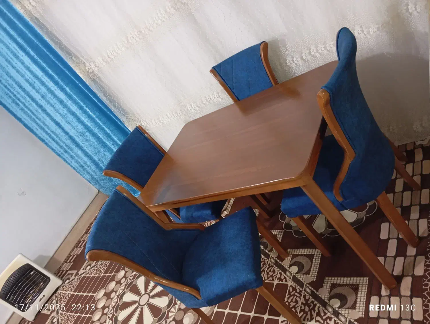 میز غذا خوری|میز و صندلی غذاخوری|نظرآباد, رسالت|دیوار