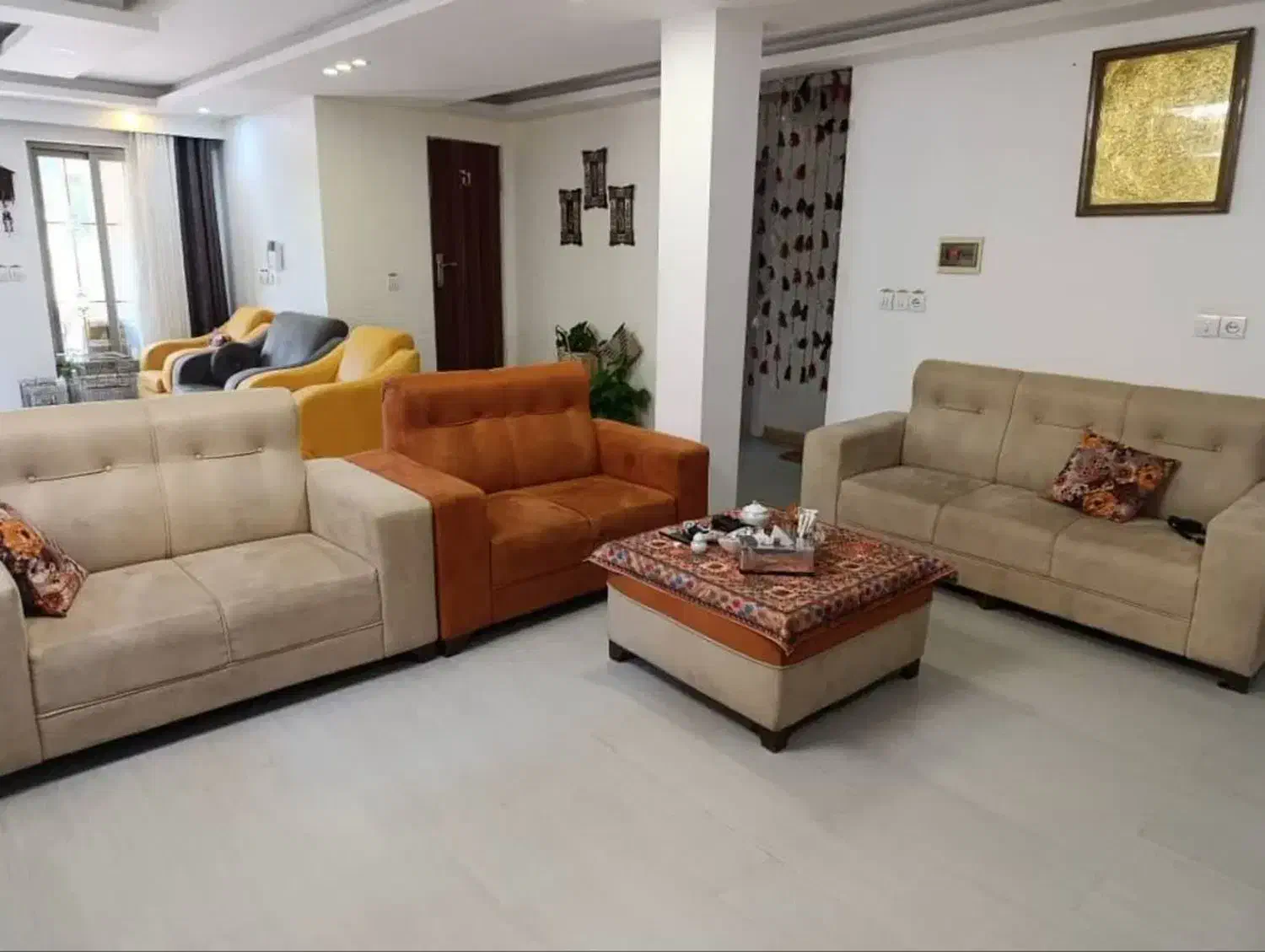 مبل ومیز نهار خوری درحد نو بدون فرو رفتگی یا زدگی|مبلمان خانگی و میز عسلی|آمل, |دیوار