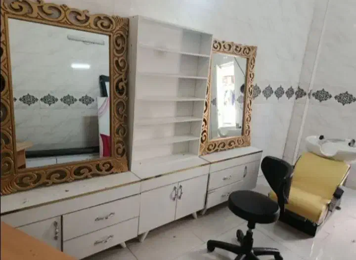 لوازم آرایشگاه|آرایشگاه و سالن‌های زیبایی|گنبد کاووس, |دیوار