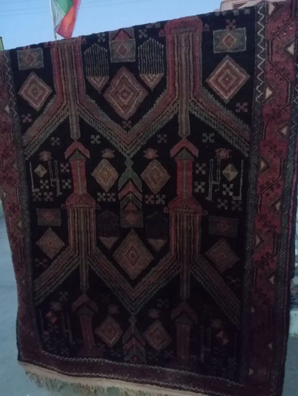 یک عدد فرش سنتی|فرش|زاهدان, |دیوار