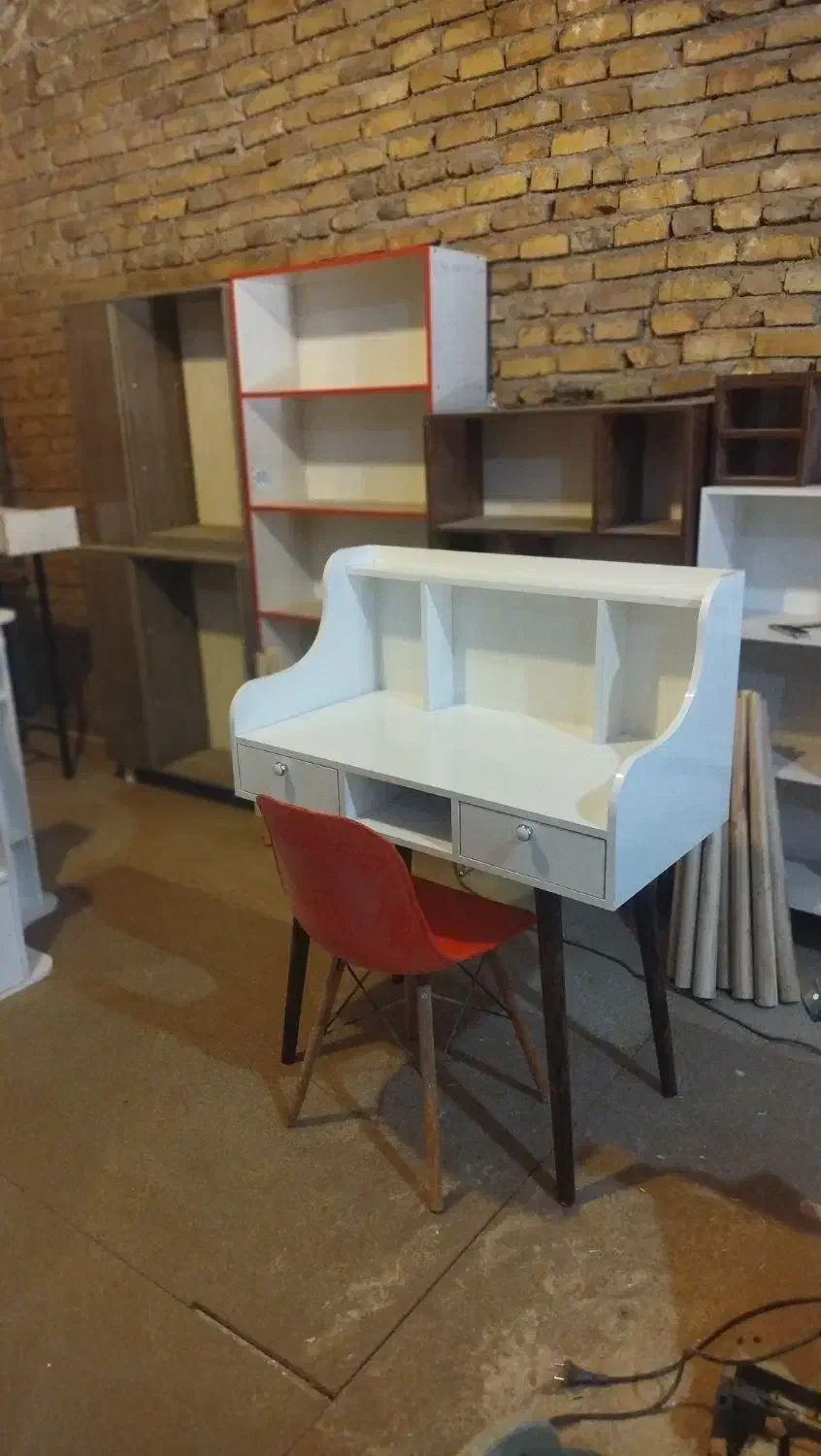 میزتحریر،کتابخانه|میز تحریر و کامپیوتر|نیشابور, شهید بهشتی|دیوار