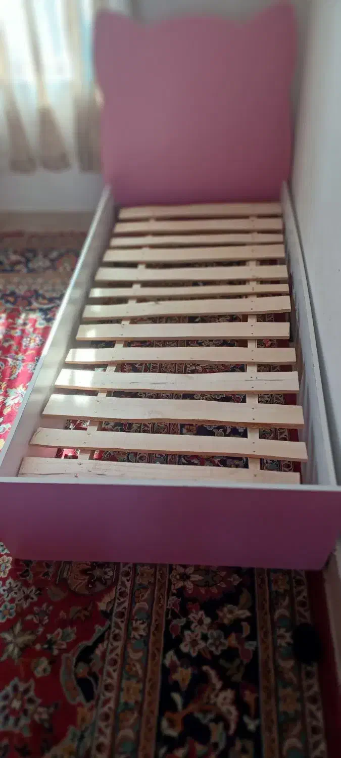 تخت وکمدبچه|تخت و سرویس خواب|جوین, |دیوار