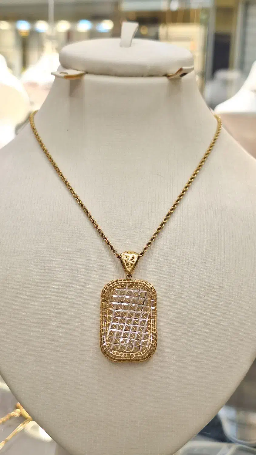 طلای دست دوم در حد نو|جواهرات|اهواز, ۳۰ متری|دیوار