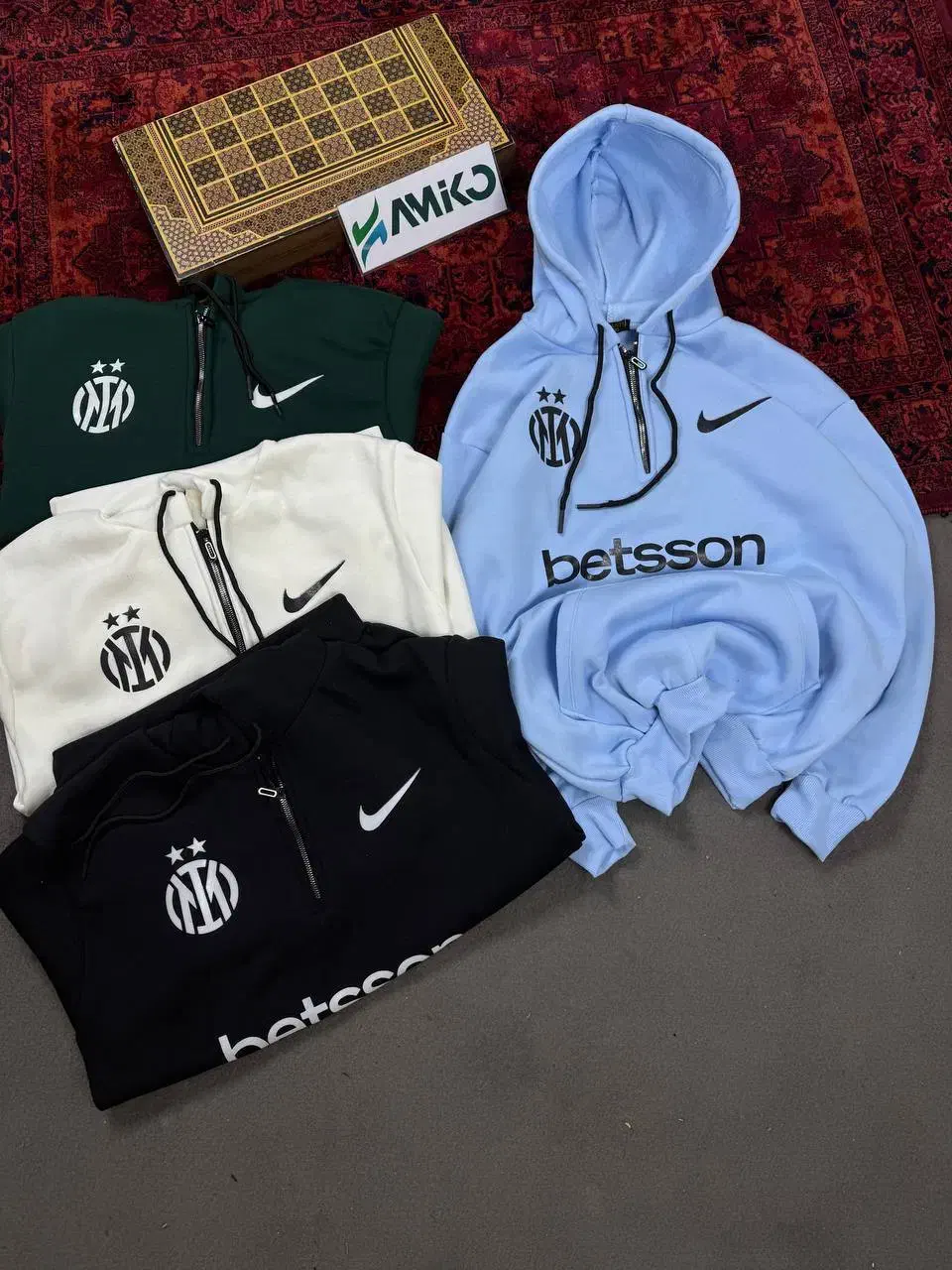 هودی نیم زیپ سه نخ|لباس|قم, هفت تیر|دیوار