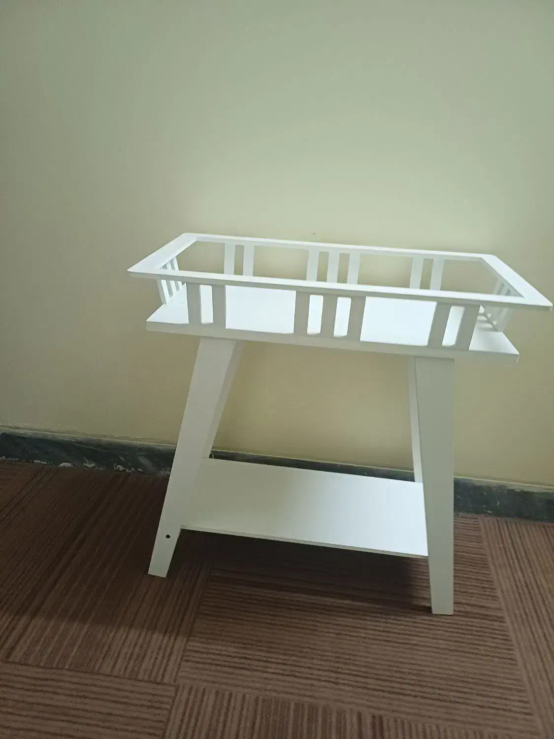 میز تلفن و اسند گل سفید|میز تلفن|همدان, |دیوار