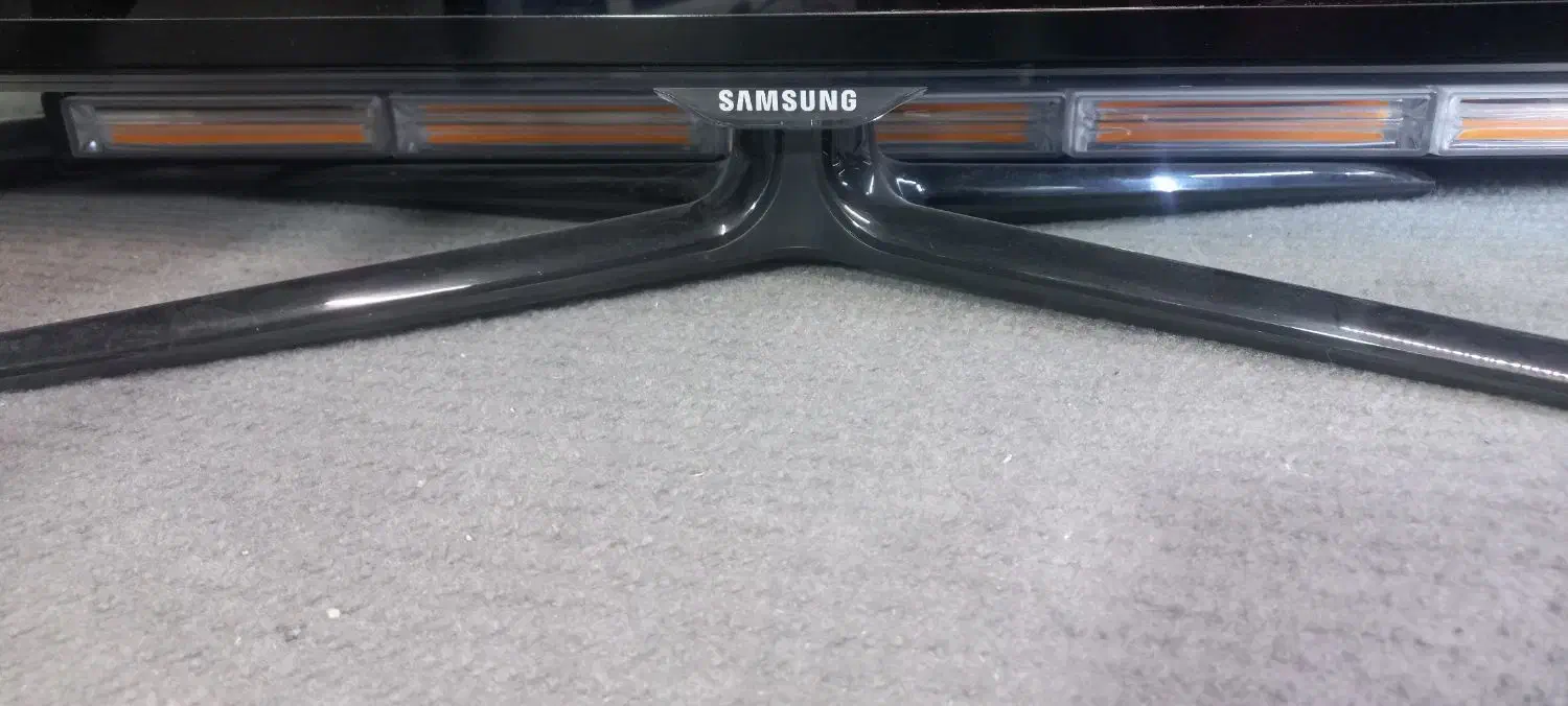 led32 سامسونگ|تلویزیون و پروژکتور|اندیشه, اندیشه فاز ۳|دیوار