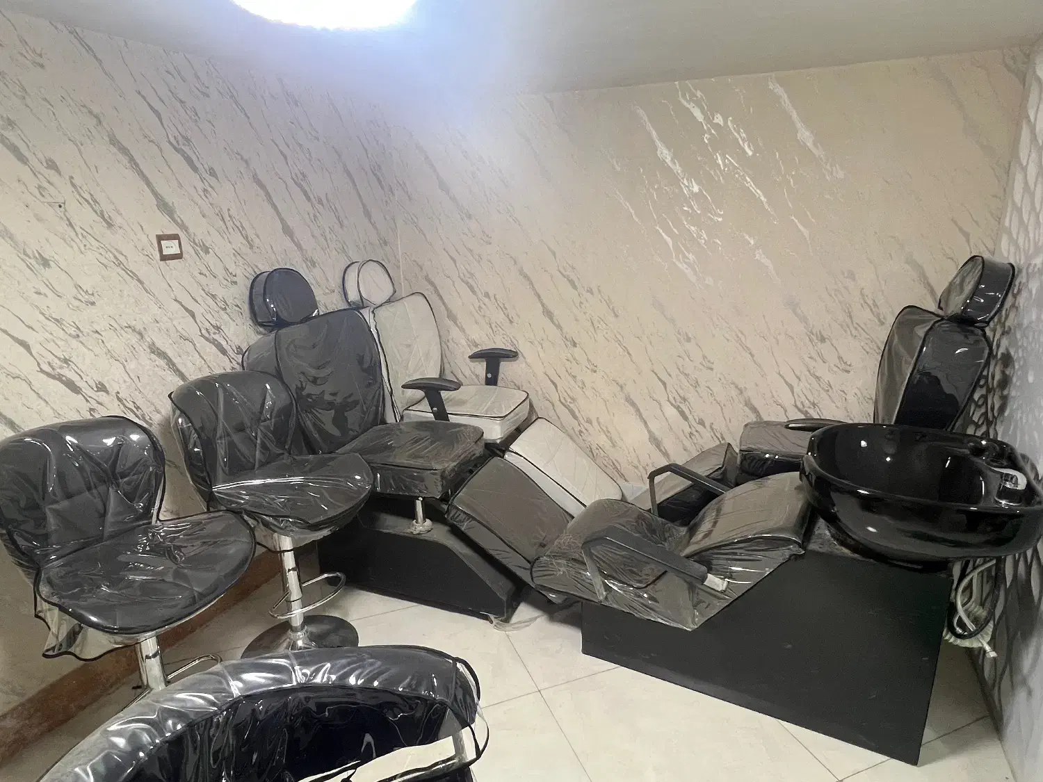 صندلی ارایشگاه|آرایشگاه و سالن‌های زیبایی|نورآباد, |دیوار