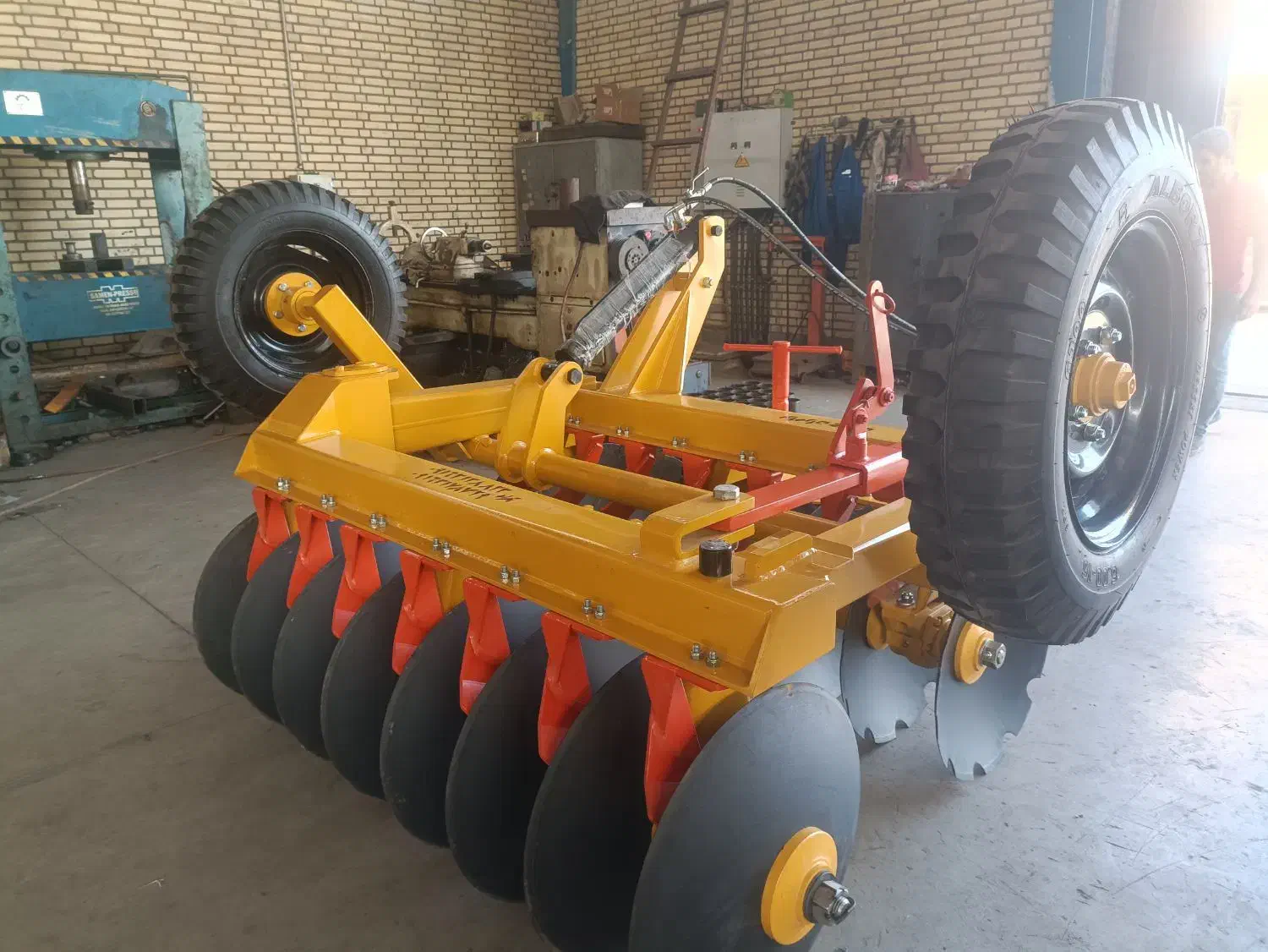 رنگ آمیز|استخدام صنعتی، فنی، مهندسی|اهواز, اهواز|دیوار