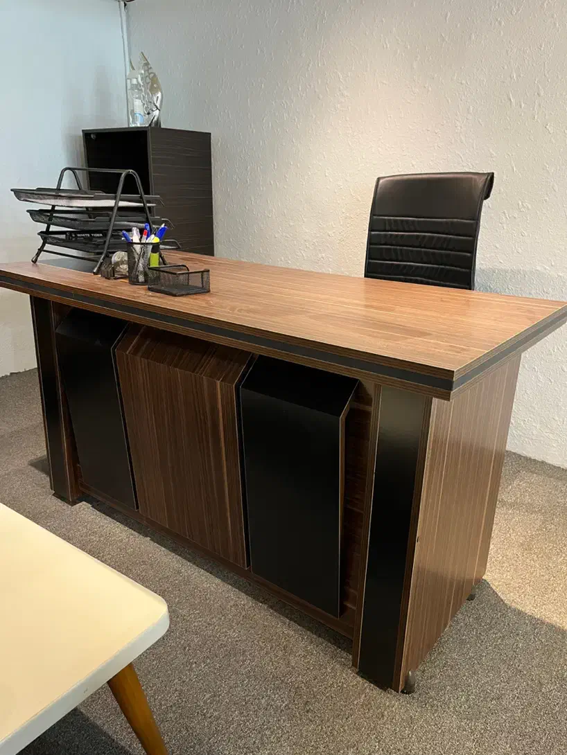 میز مدیریتی و صندلی|مبلمان اداری|کلارآباد, |دیوار
