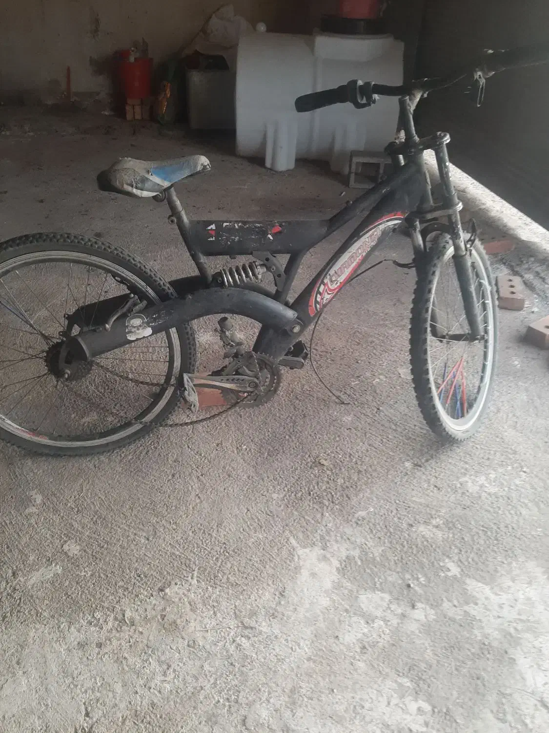 دوچرخه کوهستانی|دوچرخه، اسکیت، اسکوتر|باروق, |دیوار