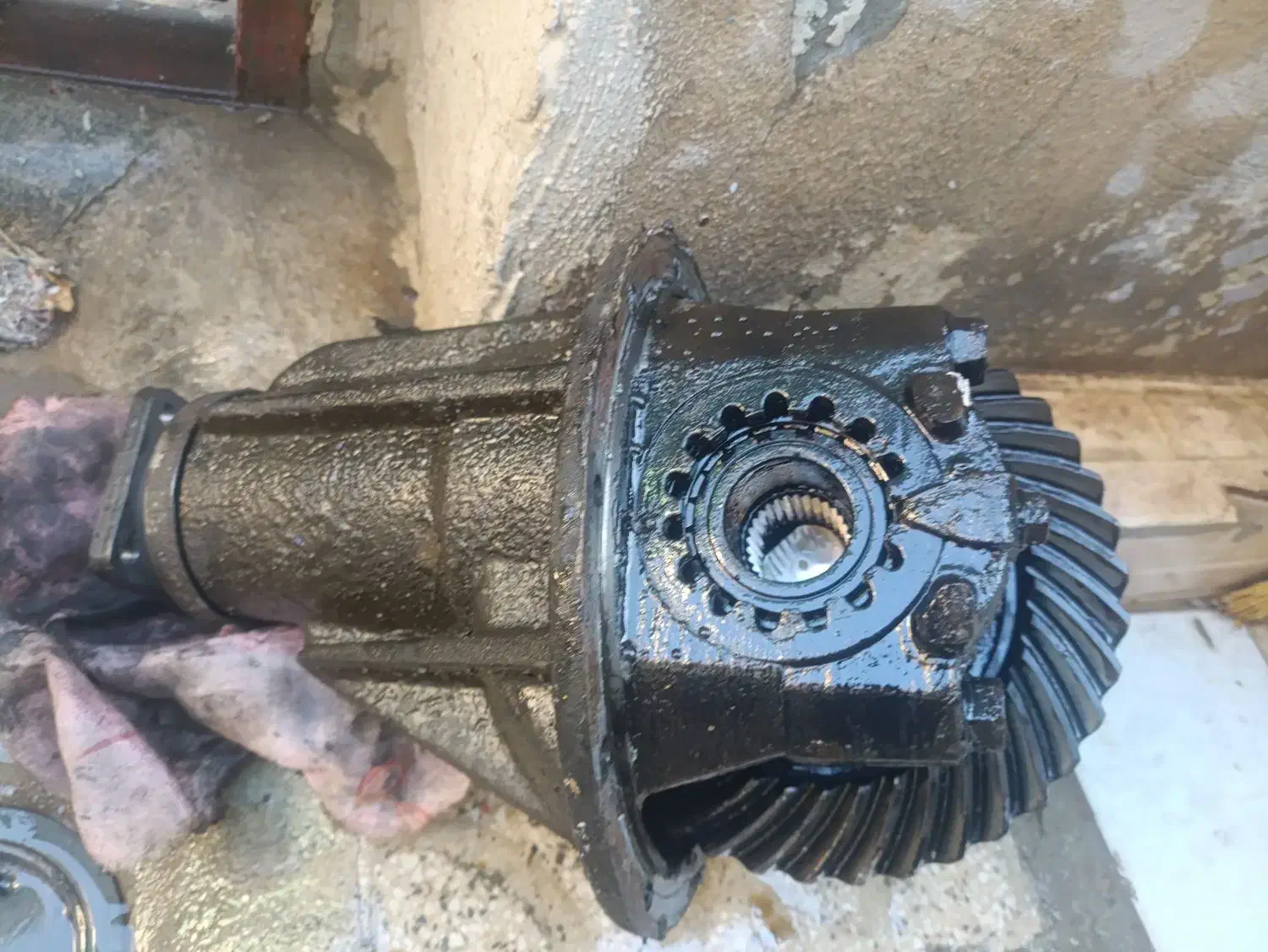 دیفرانسیل|قطعات یدکی و لوازم جانبی|شیراز, ده پیاله|دیوار