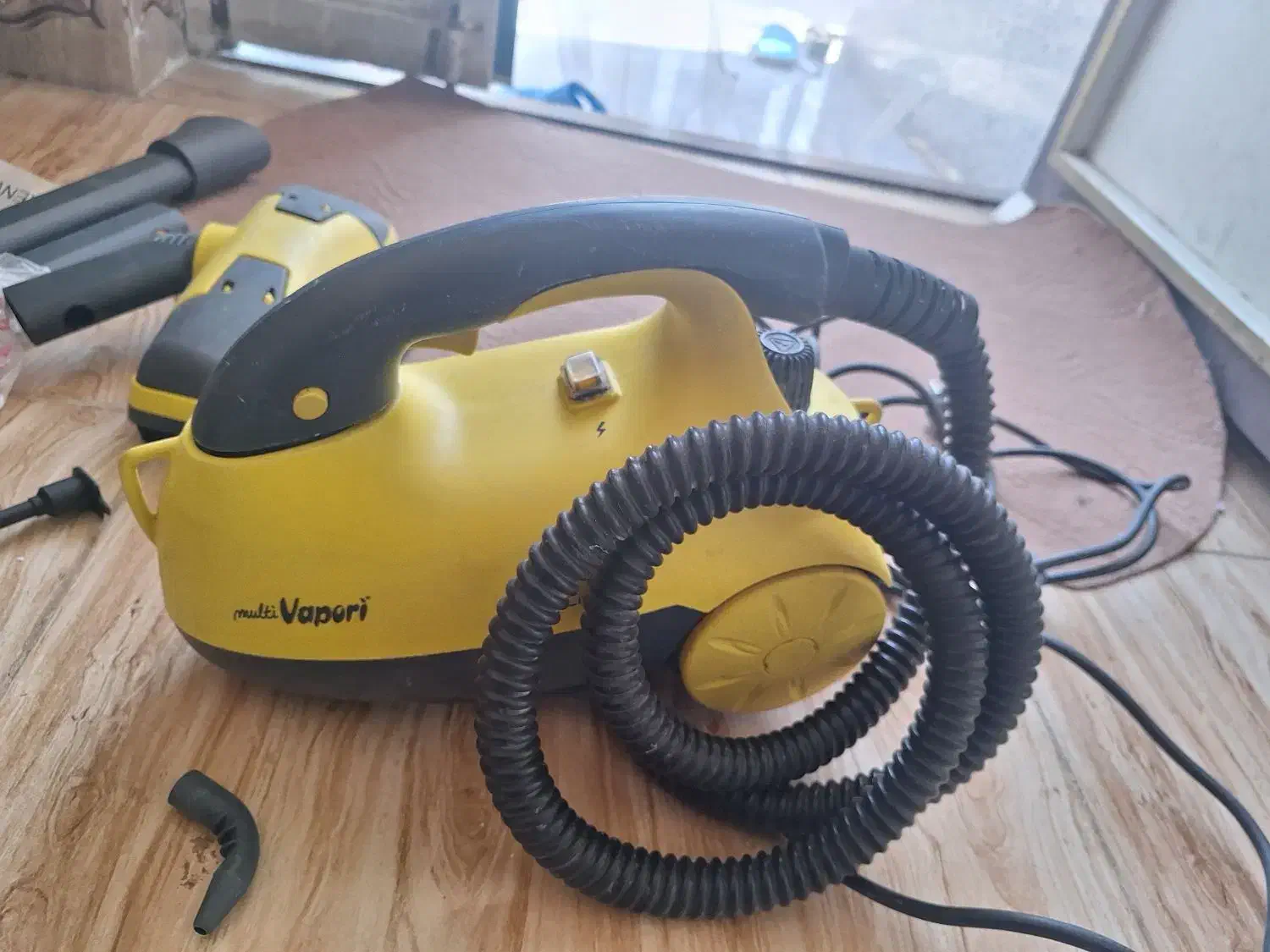 بخارشوی|جاروبرقی، جارو شارژی، بخارشو|شیراز, میانرود|دیوار