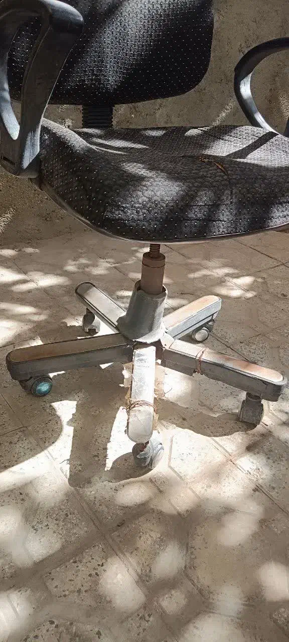 صندلی|مبلمان اداری|همدان, |دیوار