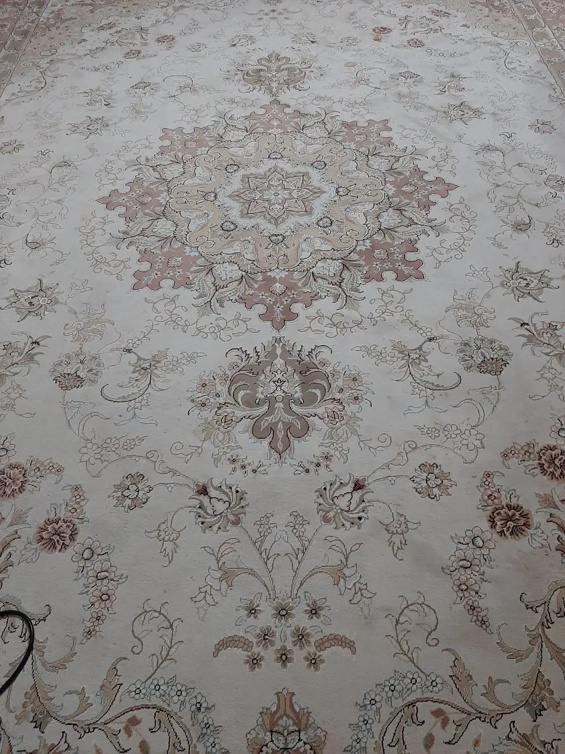 چند عدد لوازم خانگی|فرش|پیشوا, |دیوار