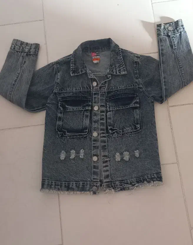 کت لی آبی|لباس|شاهرود, |دیوار