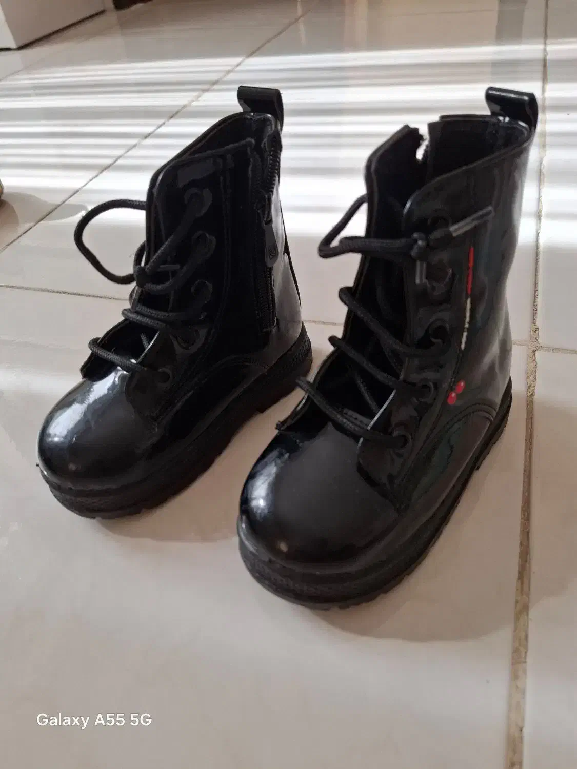 بوت و کفش بچگانه|کفش و لباس بچه|طبس, |دیوار