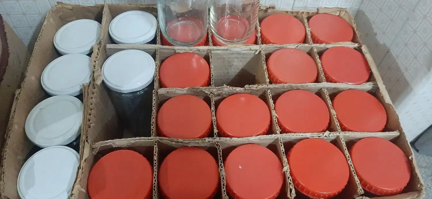 شیشه نیم کیلویی مربای عسل|ظروف نگهدارنده، پلاستیکی، یک‌بارمصرف|تبریز, |دیوار