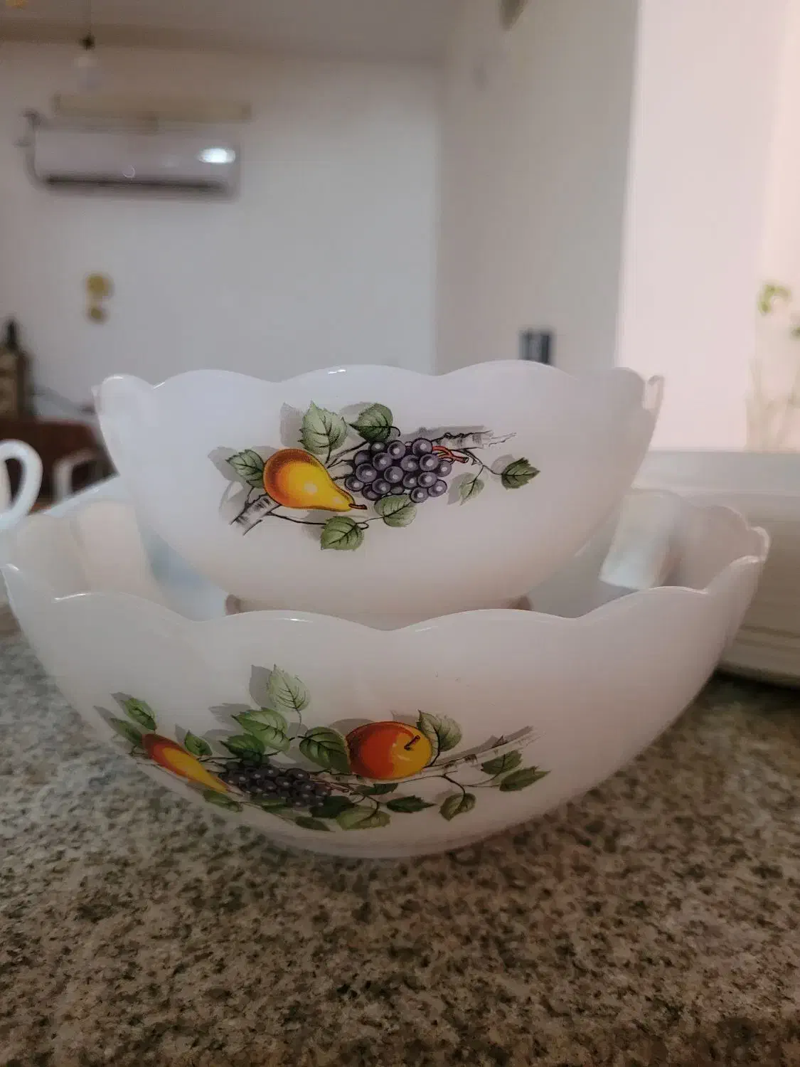 تعدادی ظروف آرکوپال|ظروف سرو و پذیرایی|جهرم, |دیوار