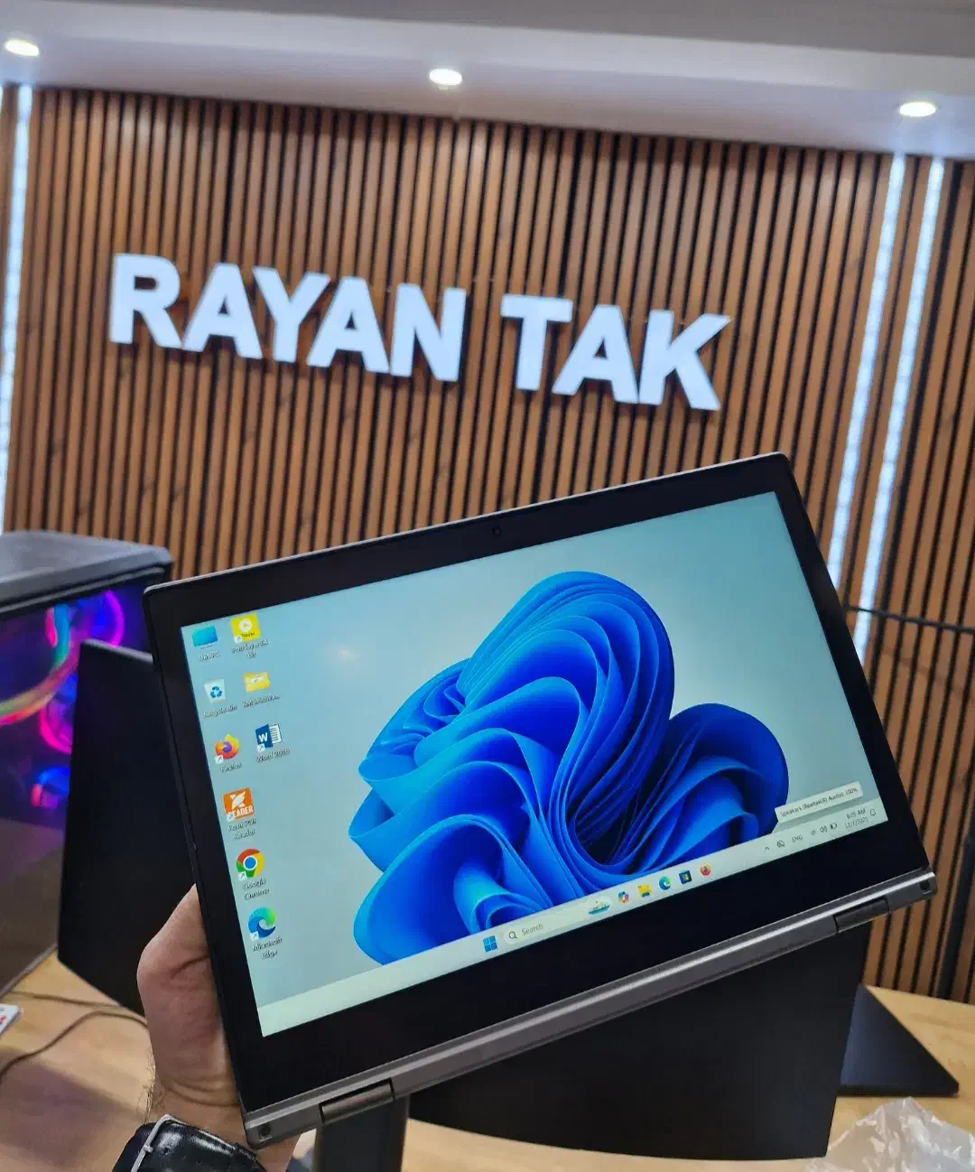 لپ تاپ لمسی لنوو با چرخش ۳۶۰ درجه|رایانه همراه|بجنورد, |دیوار