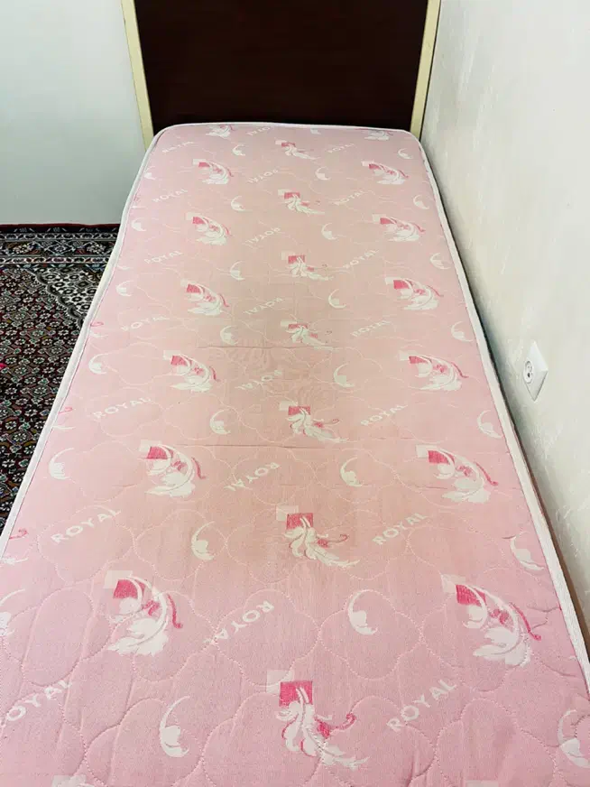 فروش تخت یک نفره در حد نو سالم وتمیز|تخت و سرویس خواب|شاهرود, |دیوار