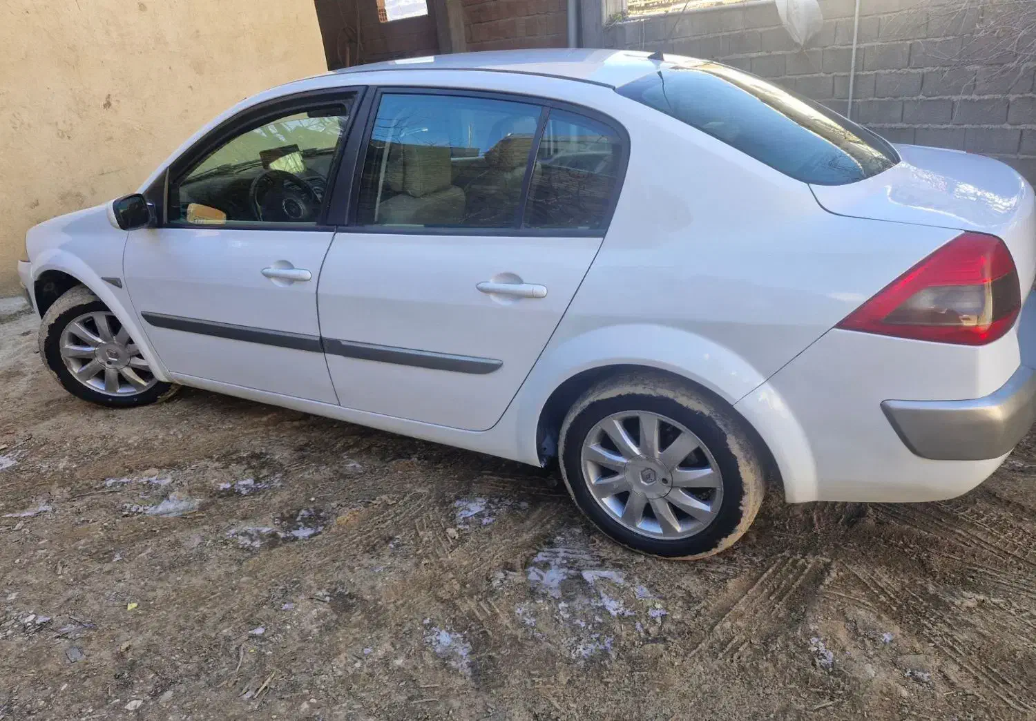 مگان 2000اتومات مدل 2010|خودرو سواری و وانت|آزادشهر, |دیوار