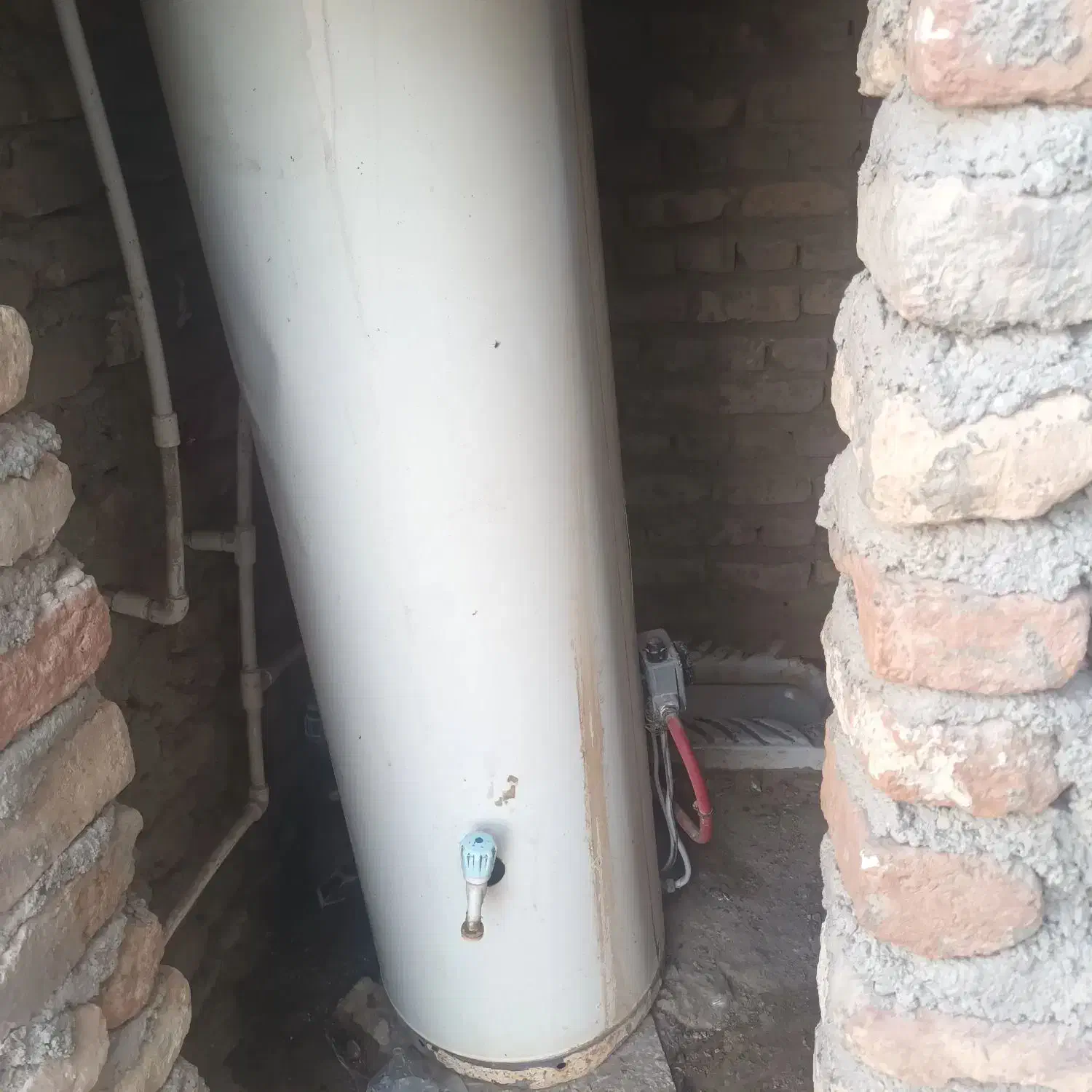 ابگرمکن.مخزنی. ۱۵۰لیتری.|آبگرمکن، پکیج، شوفاژ|زهک, |دیوار