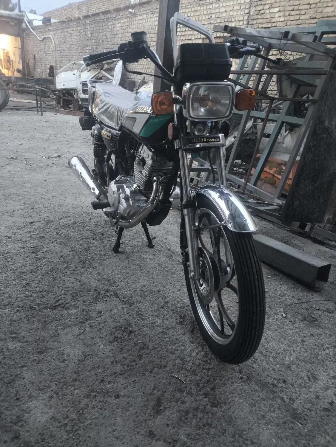 هوندا 200|موتورسیکلت|اصفهان, شهرک صنعتی امیرکبیر (شاپور جدید)|دیوار