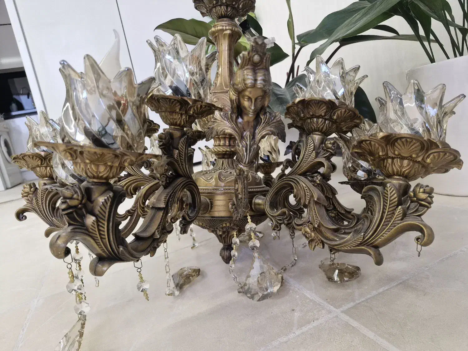 لوستر ۶ شاخه فرشته ای|لوستر و چراغ آویز|اصفهان, بهارستان|دیوار