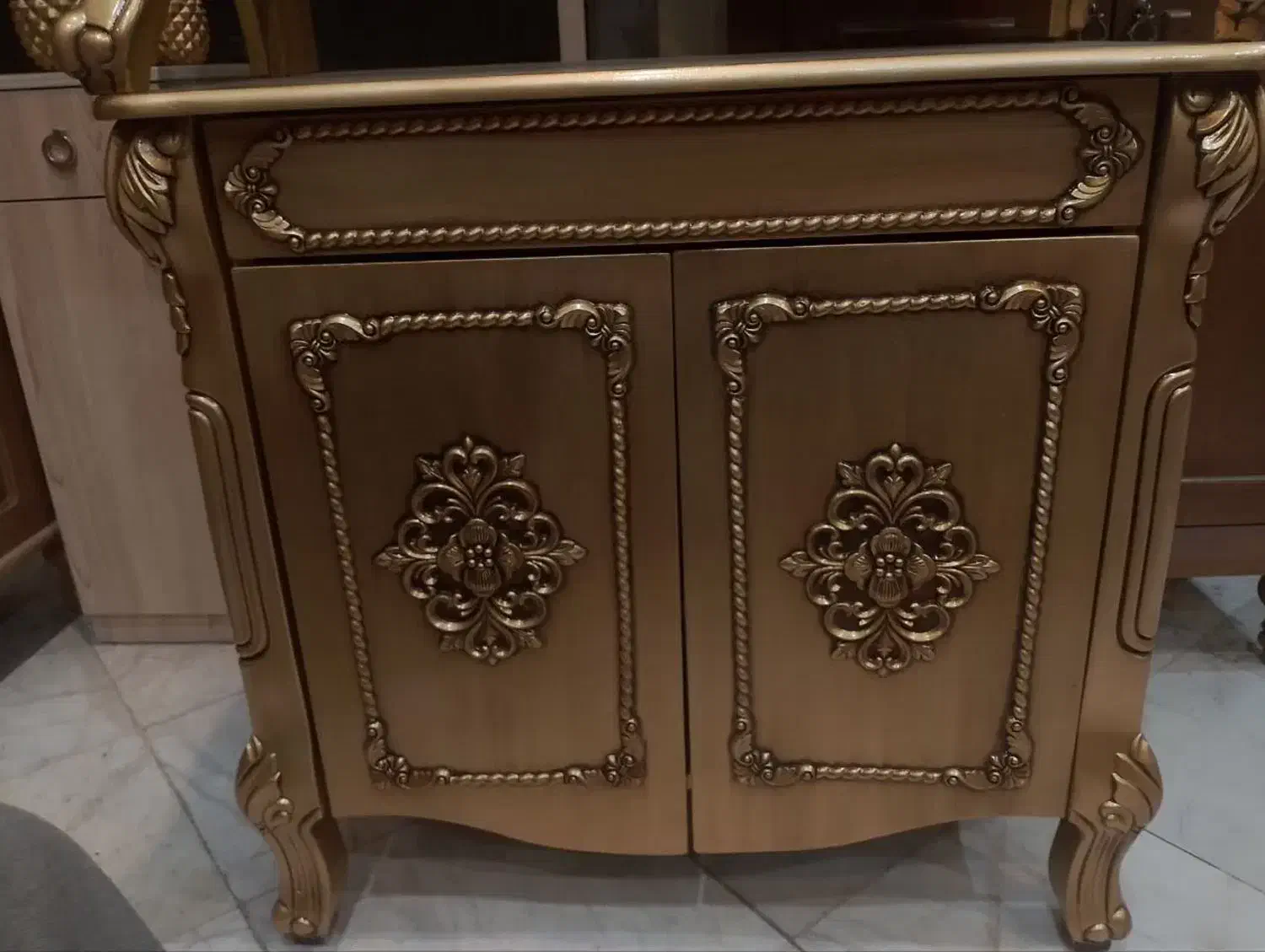 جاکفشی طلایی|جاکفشی، کمد، دراور|مشهد, بهمن|دیوار