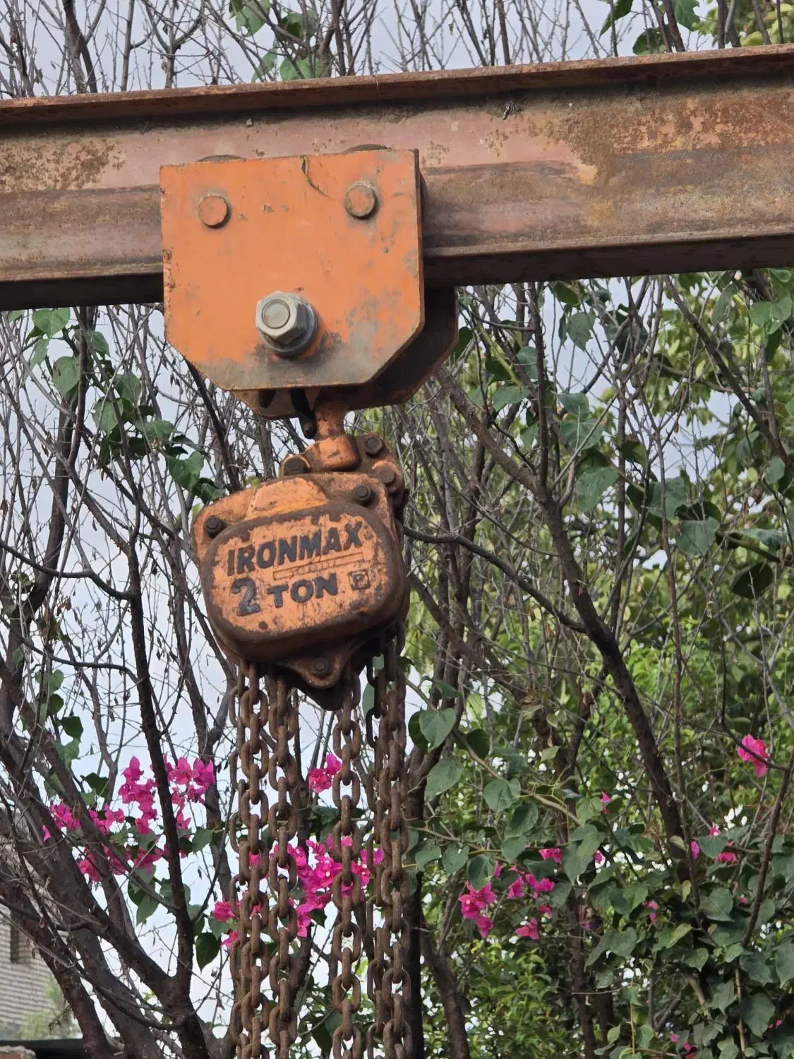 کارگاه ریخته گری قازن دیگ|ماشینآلات صنعتی|آزادشهر, |دیوار