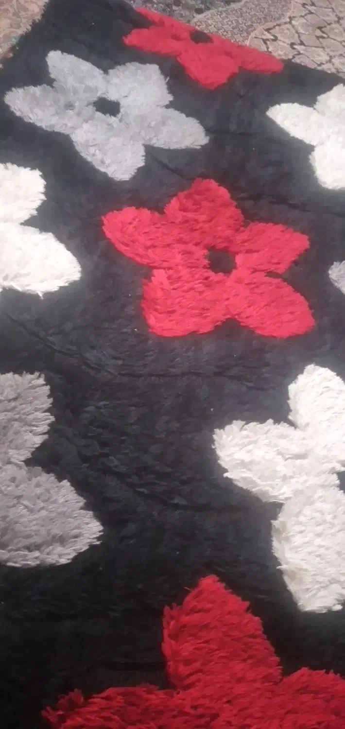 فرش گلدار برای اتاق خواب|گلیم، جاجیم، گبه|کرج, پیشاهنگی|دیوار