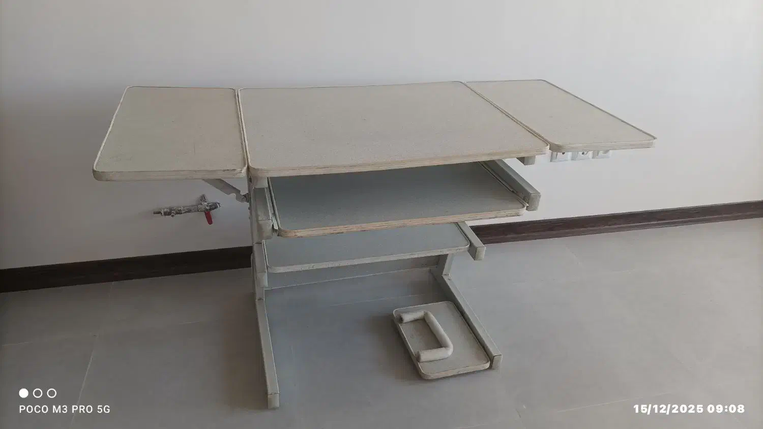 کمد کتابی چوبی و میز کامپیوتر|کتابخانه، شلف، قفسه‌های دیواری|کرمان, |دیوار