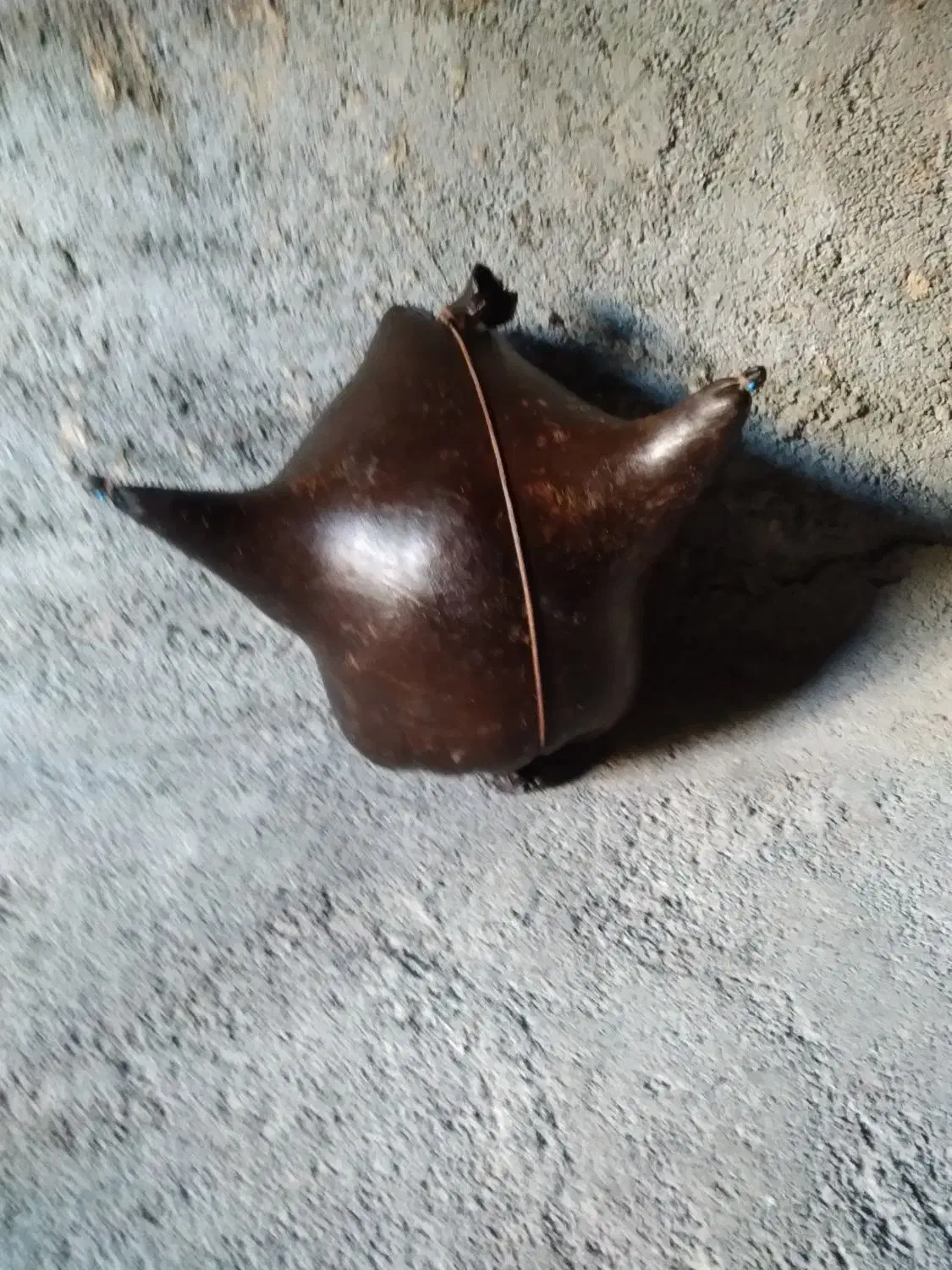 یک عددهیزه جاروغن دان|ابزارآلات|بیستون, |دیوار