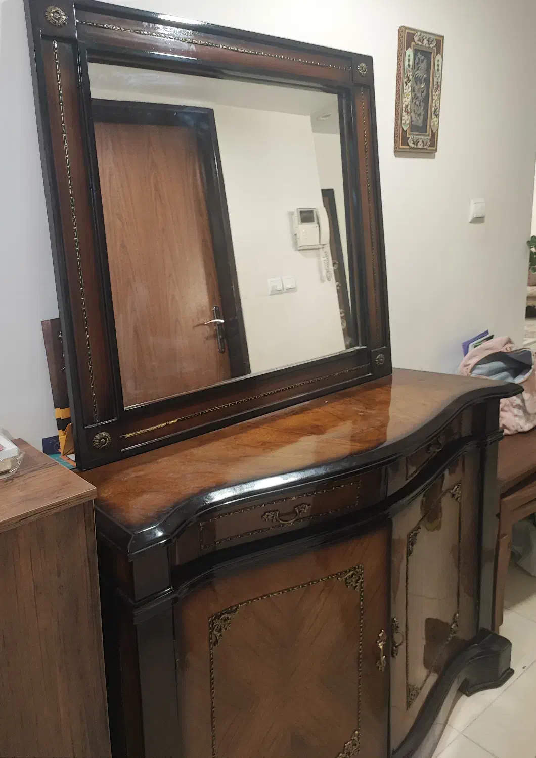 میز و آینه کنسول|بوفه، ویترین، کنسول|مشهد, فرهنگیان (شهرک غرب)|دیوار